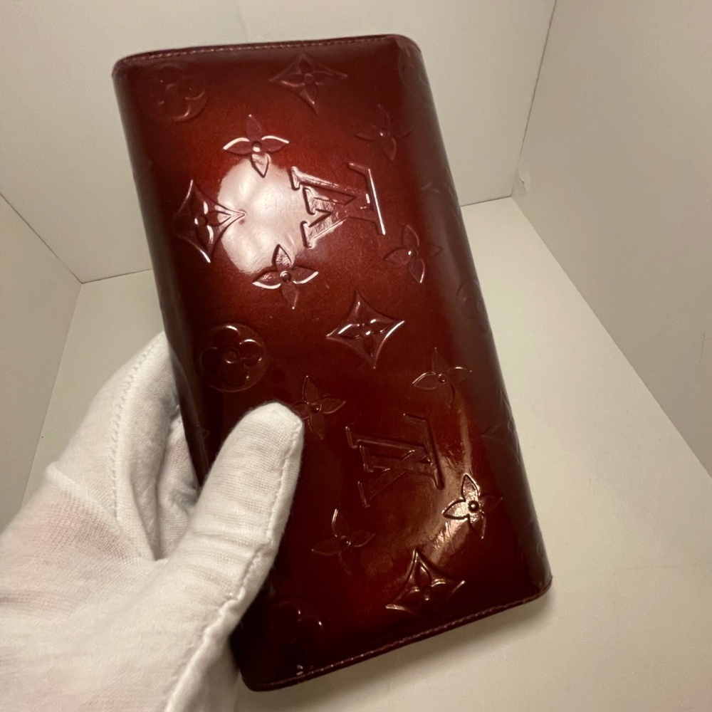 Louis Vuitton Rouge Fauviste monogram Vernie